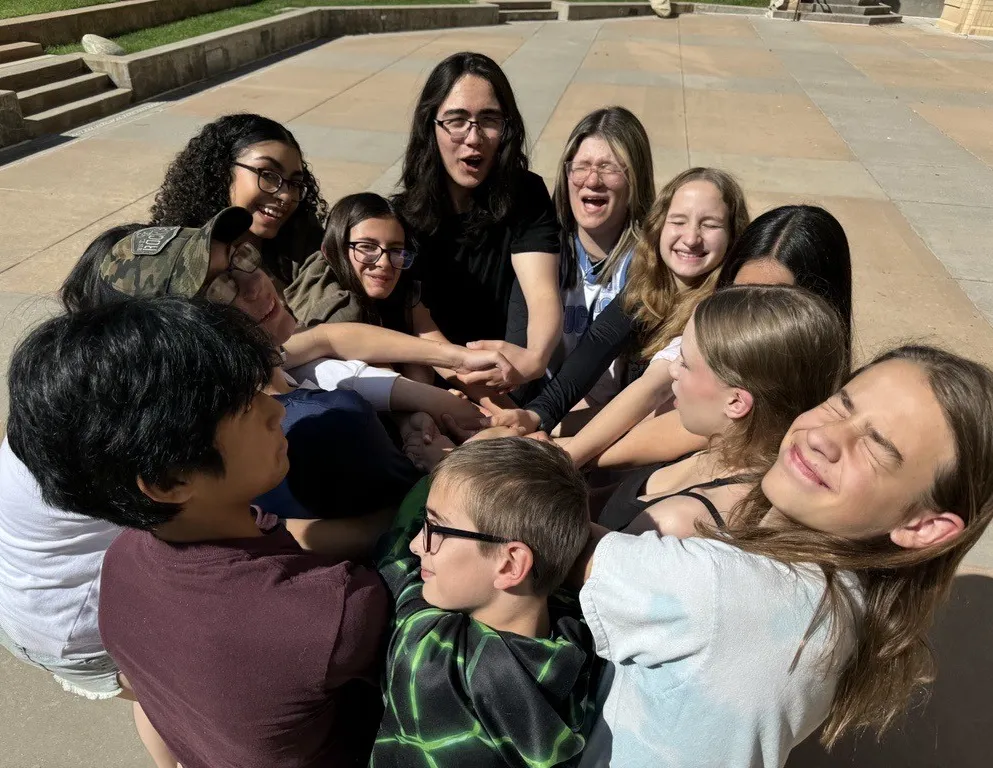 pueblo group huddle